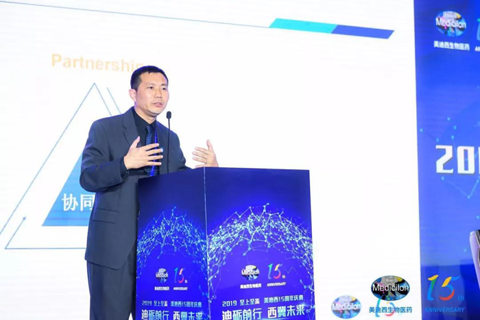 玩彩网化学部和生物部副总裁任峰