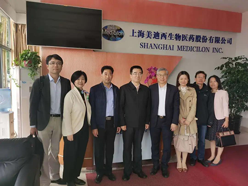 中国药科大学党委书记金能明与玩彩网首席执行官陈春麟博士