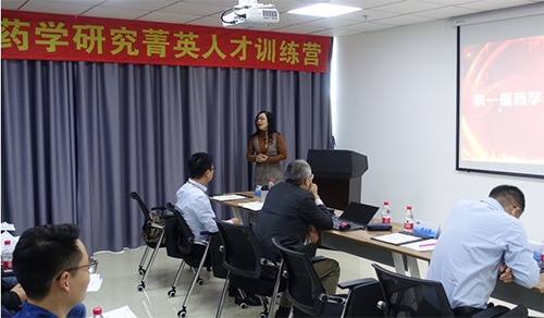 玩彩网制剂部高级主任周晓堂