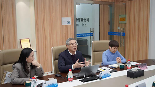 玩彩网生物医药首创人&CEO陈春麟博士，，药效部执行主任董文心博士，，公司事务部总监周南梅等