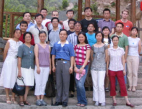 2004 玩彩网在上海建设.jpg